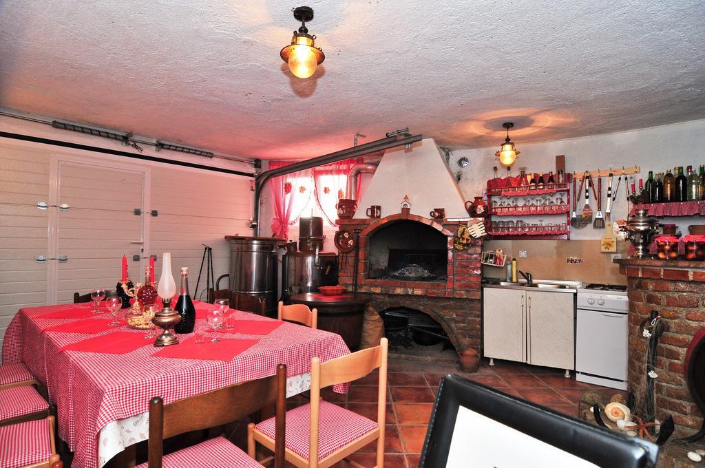 Villa Lastva Apartments 蒂瓦特 外观 照片