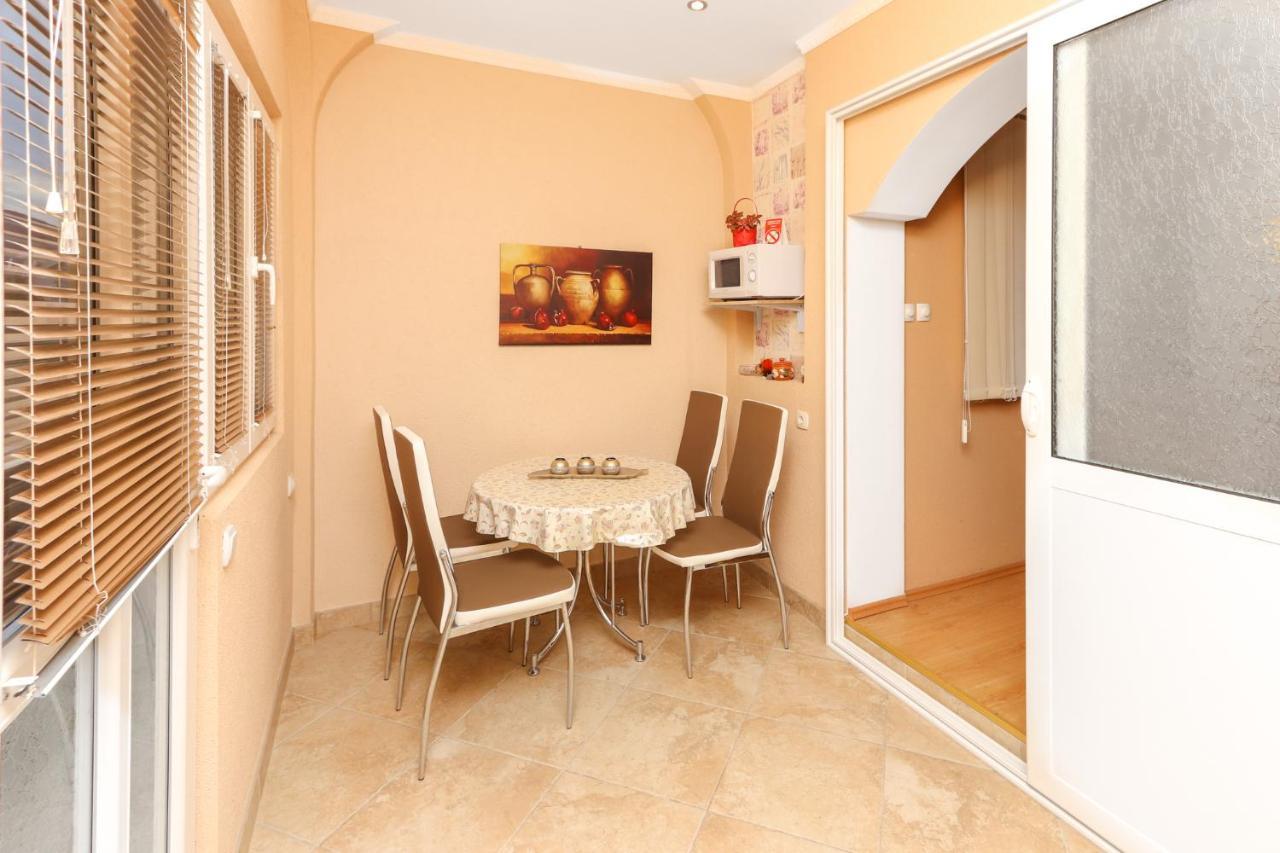 Villa Lastva Apartments 蒂瓦特 外观 照片