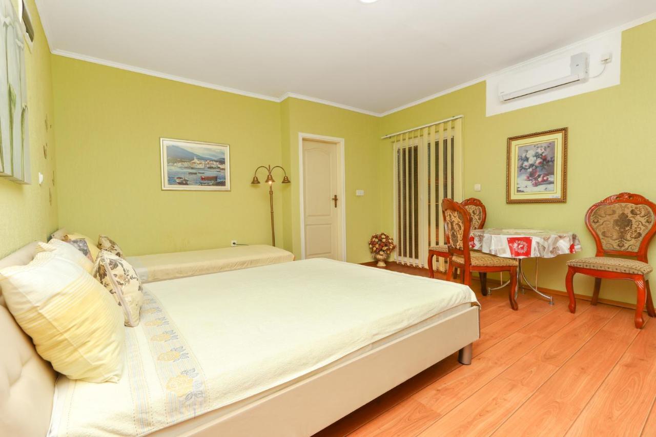 Villa Lastva Apartments 蒂瓦特 外观 照片