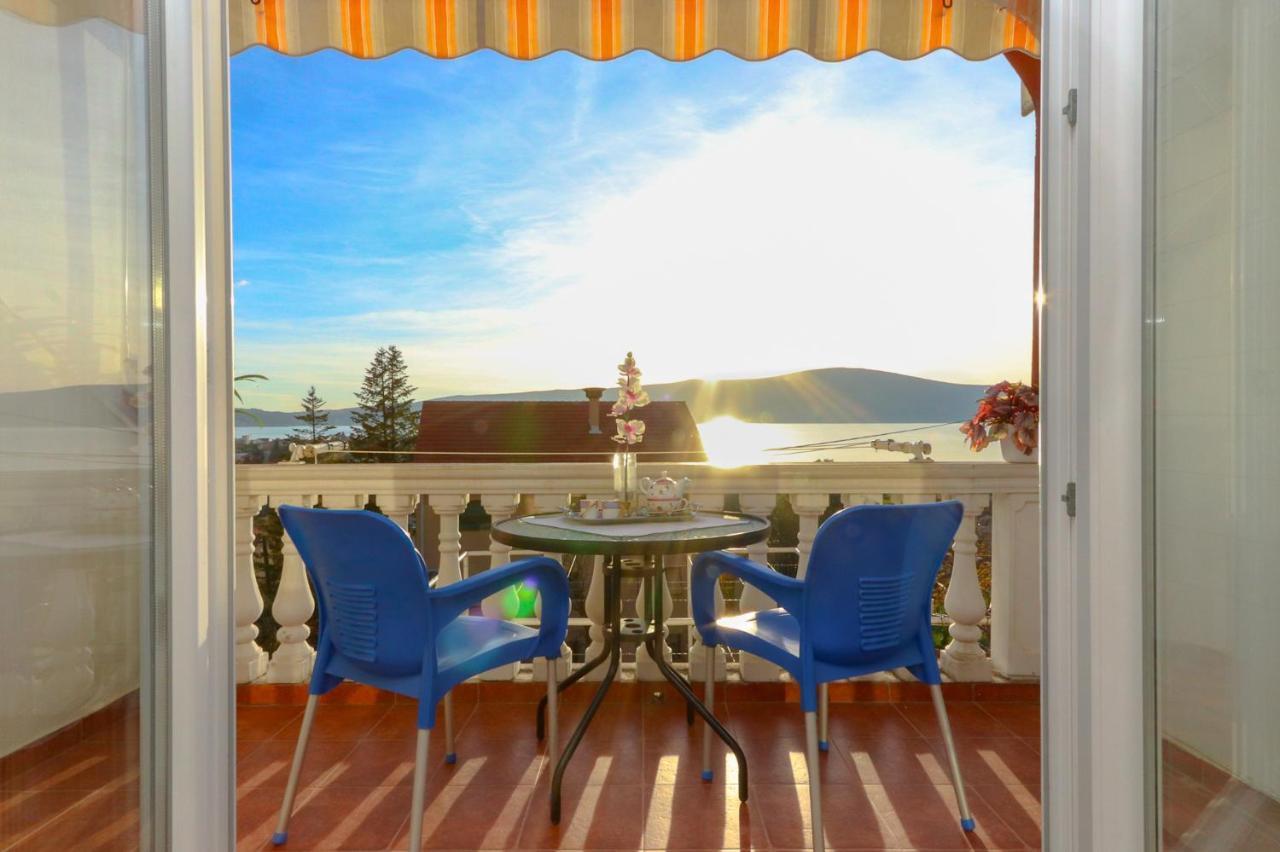 Villa Lastva Apartments 蒂瓦特 外观 照片